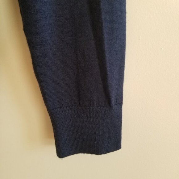 Pringle of Scotland – Navy 100% Merino Wool Men’s Turtleneck Thin Knit Sweater - Picture 3 of 9